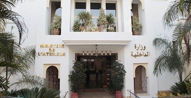 الداخلية تفتح تحقيقا في اعتداء شخص “بزي وظيفي” على شاب بالفنيدق