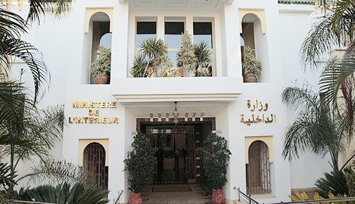 الداخلية تكشف عن نتائج التحقيق الإداري المجرى حول حادث تعنيف شخص بساحل الفنيدق