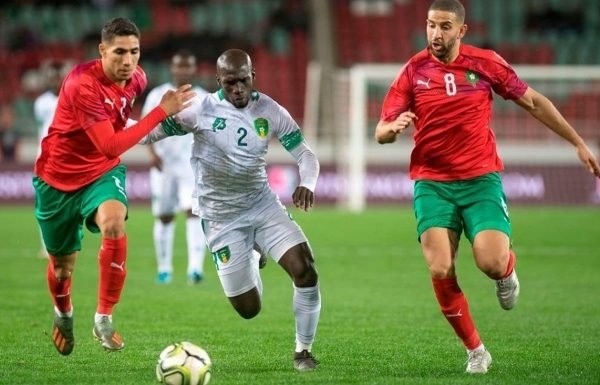 “الكاف” يسمح بحضور الجماهير لمباراة المنتخب المغربي وموريتانيا