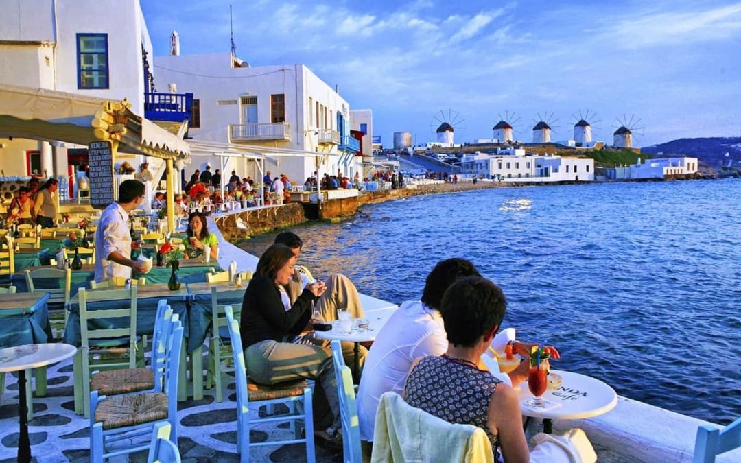 متى يحين دور المغرب؟.. اليونان تعلن عن عودة السياحة بحلول 15 ماي المقبل