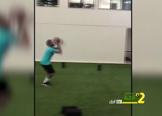 فيديو: نيمار يترك كرة القدم ويحترف السلة