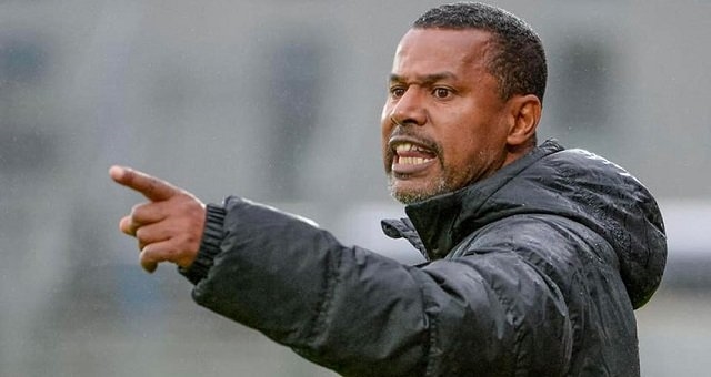 بعد التعادل.. مدرب الرجاء يصرح: “قدمنا مباراة سيئة أمام نهضة الزمامرة”