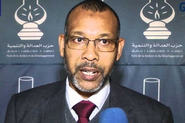 أربعة أحزاب بجماعة تطوان تتهم “العدالة والتنمية” وإدعمار بـ”الاستبداد والسعي إلى الهيمنة”