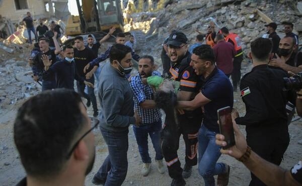 ارتفاع ضحايا العدوان الإسرائيلي على الفلسطينيين إلى 174 شهيدا بينهم 47 طفلا و29 إمرأة و1200 من الجرحى