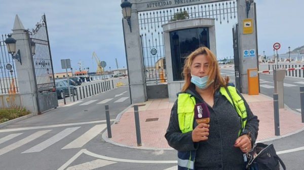 اعتقال صحافية مغربية تحمل الجنسية الإسبانية بسبتة المحتلة وتضارب حول أسباب الاعتقال