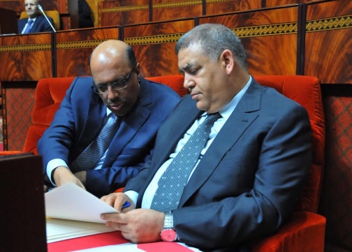 الداخلية تؤكد ضرورة التقيد بـ”إجراءات كورونا” في مراسم الدفن ومنع التأبين