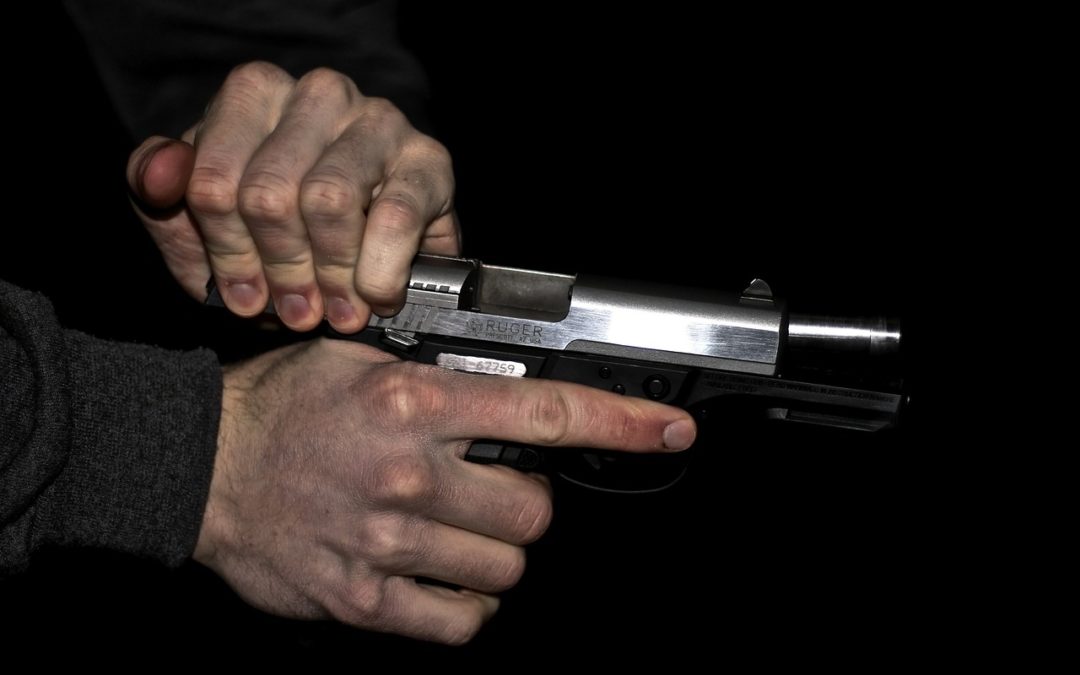 الرصاص يلعلع في سماء العيون لتوقيف شخص عرض حياة المواطنين وعناصر الشرطة للخطر