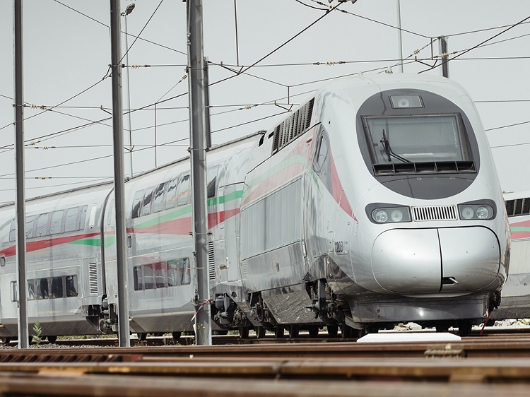 المغرب يبحث عن تمويل بـ100 مليار درهم لإطلاق TGV بين القنيطرة وأكادير