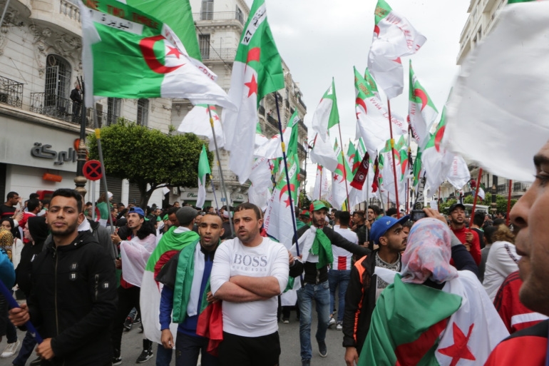 بحجة التجمهر غير المسموح .. القضاء الجزائري يدين عدد من متظاهري الحراك