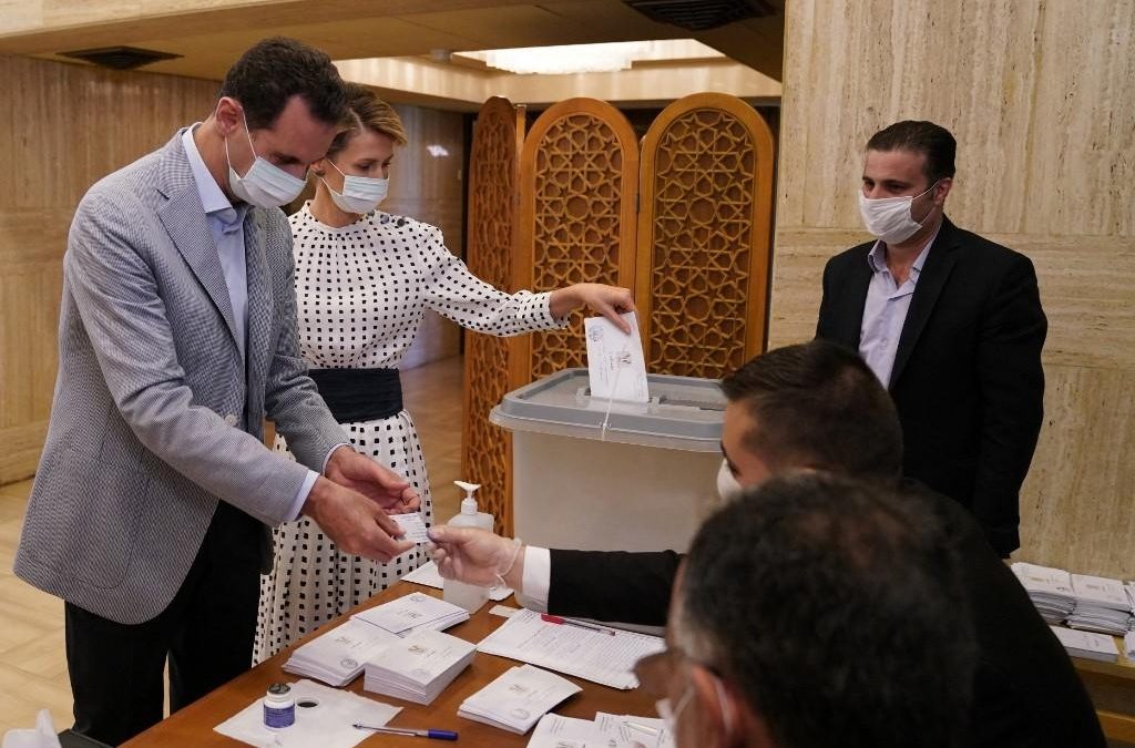 بشار الأسد يترشح مع شخصيتين غير معروفتين لخلافة نفسه على رئاسة سوريا للمرة الرابعة على التوالي