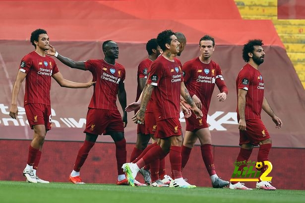 تقارير .. ليفربول يمهد للإستغناء عن مدافعه