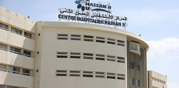 حراس بالمستشفى الجامعي بفاس يهاجمون المواطنين بالسيوف ويوقعون عددا من الجرحى !!