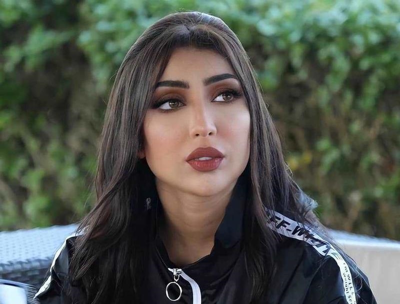 دنيا بطمة تخطب ودّ دنيا بوتازوت بسبب