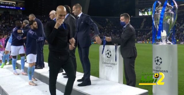 دومينيك يعلق على لقطة تقبيل جوارديولا للميدالية الفضية