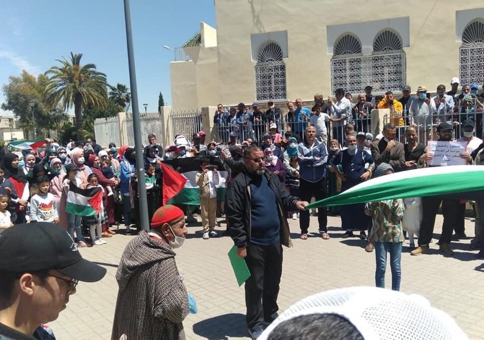 ساكنة تازة تخرج في وقفة تضامنية مع المقدسيين وقطاع غزة