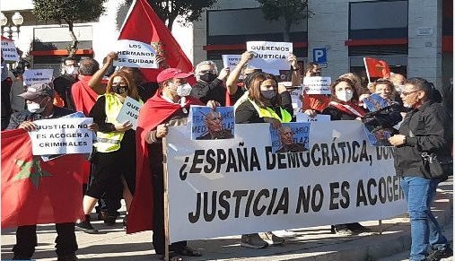 في وقفات احتجاجية.. النسيج الجمعوي المغربي بإسبانيا يطالب باعتقال زعيم “البوليساريو”