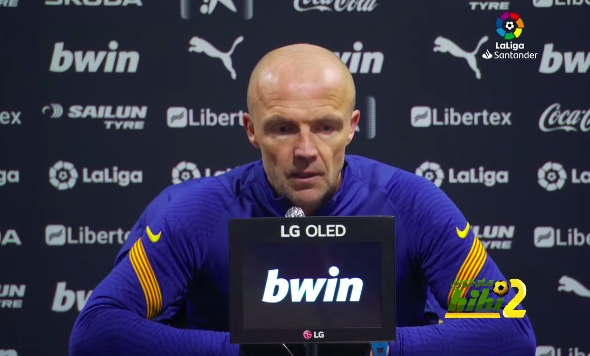 كل ما قاله مساعد كومان بعد تخطي برشلونة عقبة فالنسيا