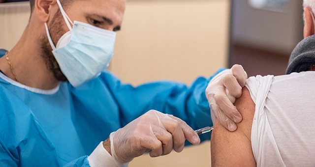 كورونا بالمغرب.. أزيد من 4 ملايين و390 ألف شخص تلقوا التلقيح الكامل