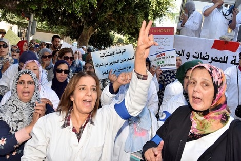 مطالب لوزير الصحة بترقية عاجلة للممرضين المجازين من الدولة