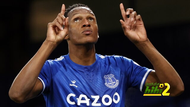 ياري مينا يرغب في الانتقال للكالتشيو!