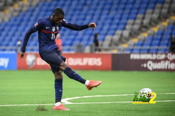 فيديو: الحظ يقف في وجه بنزيمة ويبتسم لديمبيلي