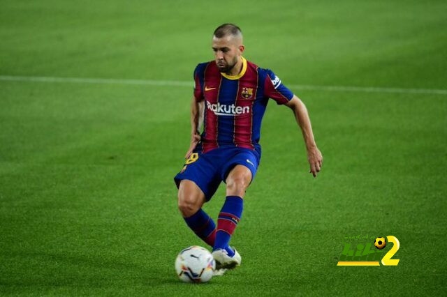 ألبا يحسم الجدل حول مستقبله مع برشلونة