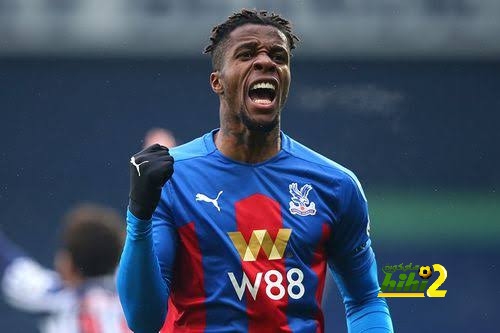 النسور يخططوا للتخلص من زاها!