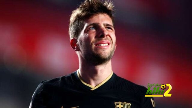 جوارديولا يستمر في الضغط لجمع شمله بسيرجي روبيرتو!