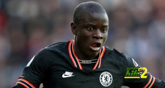 كانتي يكشف سبب شكوي لاعبي تشيلسي منه