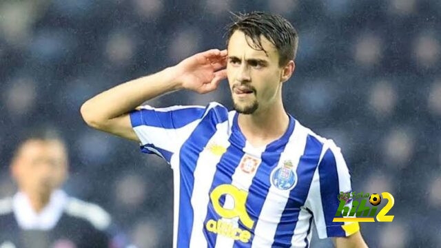 ليفربول مُهتم بنجم خط وسط بورتو!