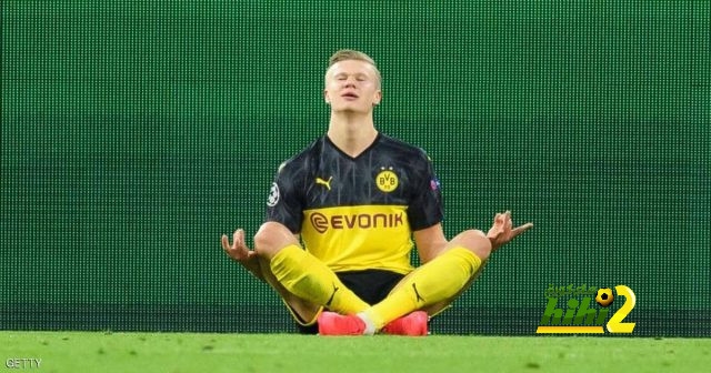 مدرب برشلونة رفض ضم هالاند!