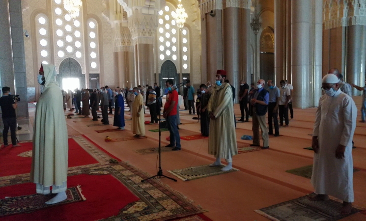 وزارة الأوقاف تعلن عن تواريخ إعادة فتح المساجد المغلقة